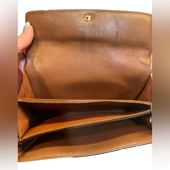 ❌SOLD❌ Louis Vuitton Sarah Crossbody Converted Wallet - Picture 4 of 6